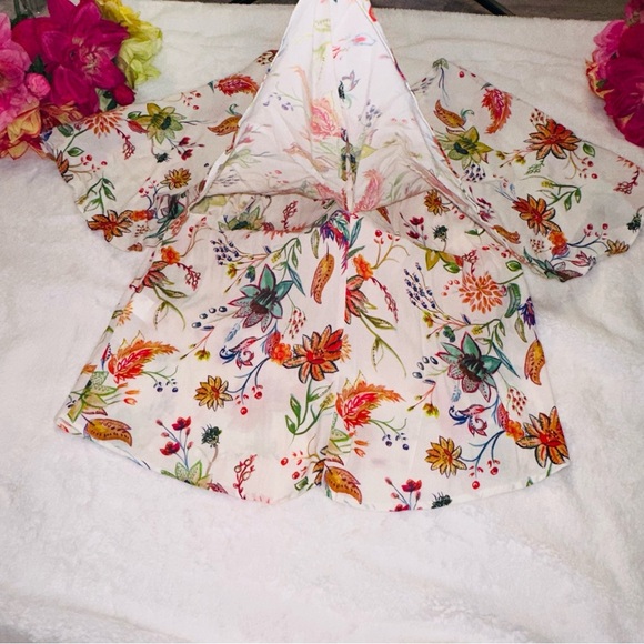 Zara floral flutter sleeves top - Picture 7 of 8